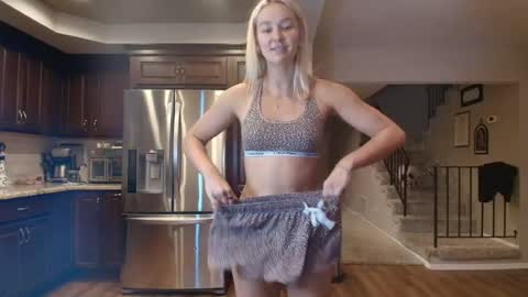 Chloe Babe online show from 06.13.26