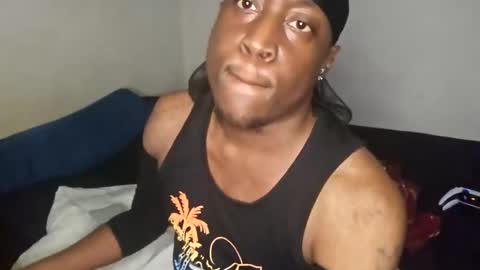 Snapshot of chocdude2877 chatting on 01.03.25 Choc online show from 01.03.25