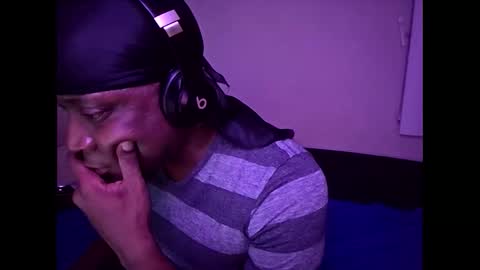 Snapshot of chocdude2877 chatting on 03.07.25 Choc online show from 03.07.25