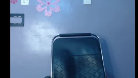 ESTHER online show from 01.30.25