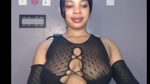 ESTHER online show from 02.14.25