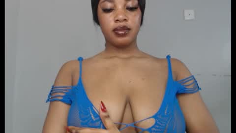 ESTHER online show from 09.20.25