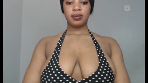 ESTHER online show from 09.23.25