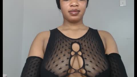 ESTHER online show from 10.06.25