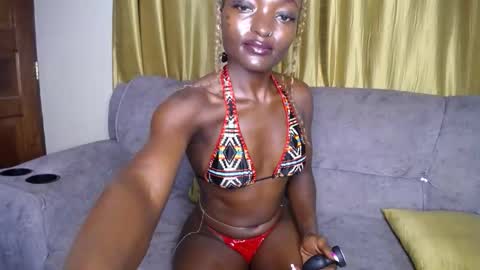 Snapshot of choco_fordaddy chatting on 11.25.25 choco_fordaddy online show from 11.25.25