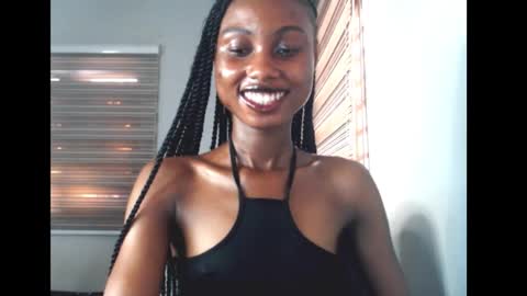 Snapshot of choco_petitqueen chatting on 02.26.26 choco_petitqueen online show from 02.26.26