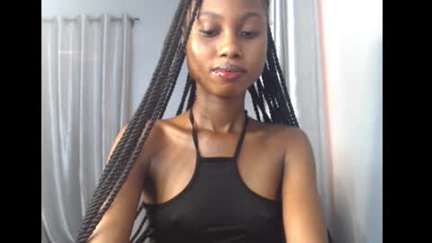 Snapshot of choco_petitqueen chatting on 03.11.26 choco_petitqueen online show from 03.11.26