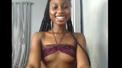 Snapshot of choco_petitqueen chatting on 03.12.26 choco_petitqueen online show from 03.12.26