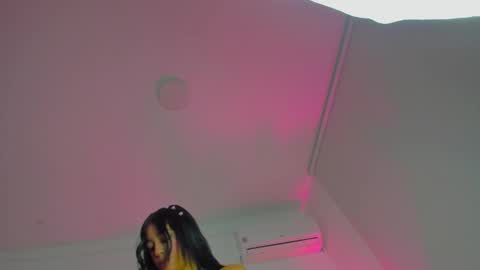 Snapshot of chocobunny1 chatting on 11.23.25 chocobunny1 online show from 11.23.25