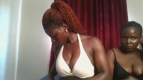 Snapshot of chocolate_iva chatting on 09.13.25 Iva online show from 09.13.25