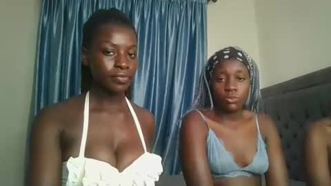 Snapshot of chocolate_iva chatting on 11.04.25 Iva online show from 11.04.25