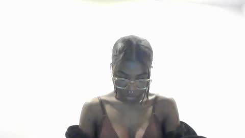 Snapshot of chocolate_luv222 chatting on 02.02.26 Aaliyah Marie online show from 02.02.26