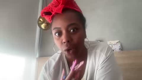ChocolateCakeQueen online show from 06.15.26