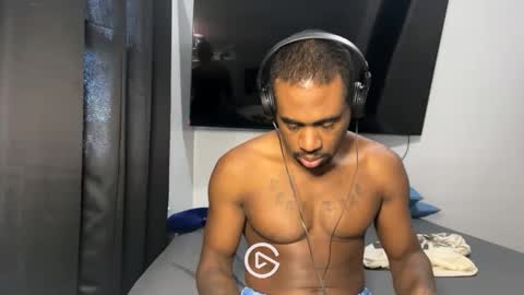 Snapshot of chocolatedolla chatting on 01.20.25 chocolatedolla online show from 01.20.25