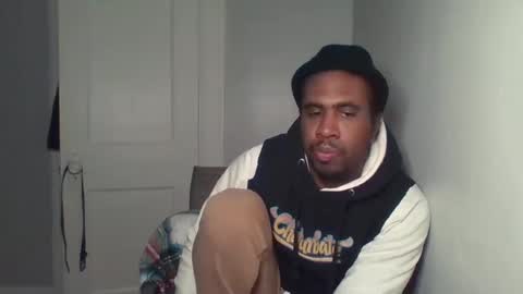 Snapshot of chocolatedolla chatting on 02.14.25 chocolatedolla online show from 02.14.25