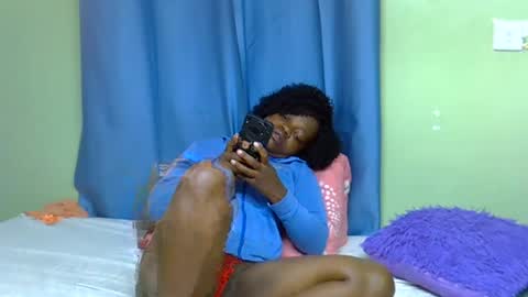 Snapshot of chocolateebonyxo chatting on 06.25.26 Chocolate Ebony online show from 06.25.26