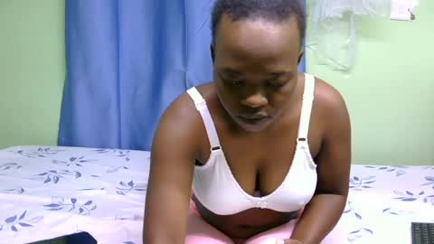Snapshot of chocolateebonyxo chatting on 07.28.26 Chocolate Ebony online show from 07.28.26
