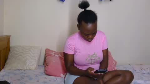 Snapshot of chocolateebonyxo chatting on 08.04.26 Chocolate Ebony online show from 08.04.26