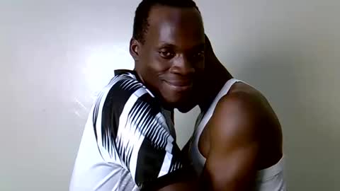 Snapshot of chocolateguys chatting on 05.27.26 RonaldNicholas online show from 05.27.26