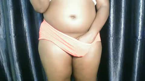 chocoslut22 online show from 10.30.25