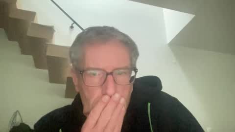 Snapshot of choupipat1 chatting on 02.26.25 choupipat1 online show from 02.26.25