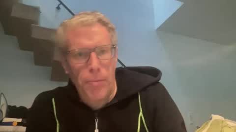 Snapshot of choupipat1 chatting on 02.28.25 choupipat1 online show from 02.28.25