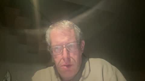 Snapshot of choupipat1 chatting on 11.10.25 choupipat1 online show from 11.10.25