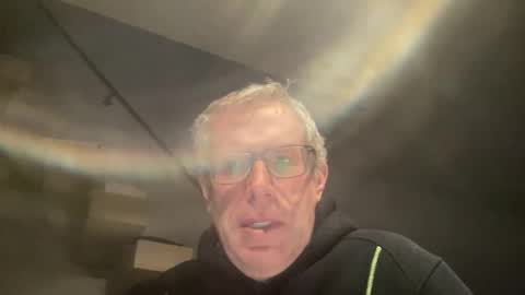 Snapshot of choupipat1 chatting on 11.19.25 choupipat1 online show from 11.19.25