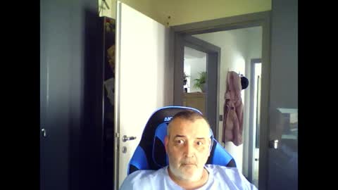 Chris online show from 07.04.26