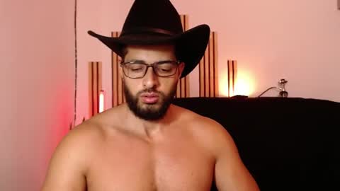 cris         Twitter magnum101010 insta magnumc20 online show from 06.14.26
