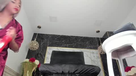 Snapshot of chris_twiink chatting on 12.10.24 Chris online show from 12.10.24