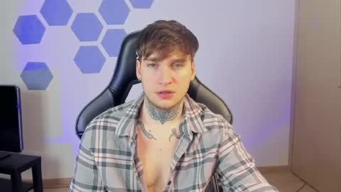 Chris Tyson online show from 02.04.25