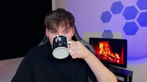 Chris Tyson online show from 02.12.25