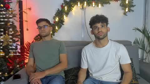 Snapshot of chrisandrew_ chatting on 12.31.24 Im Chirs IM MODEL INDEPENDT online show from 12.31.24