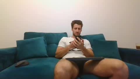 Snapshot of chrisaron chatting on 03.09.25 chrisaron online show from 03.09.25