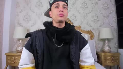 Chris online show from 12.05.25