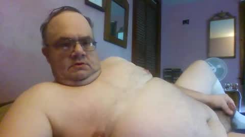 Snapshot of chrismini312 chatting on 10.31.25 Chris The Jerk Off King online show from 10.31.25