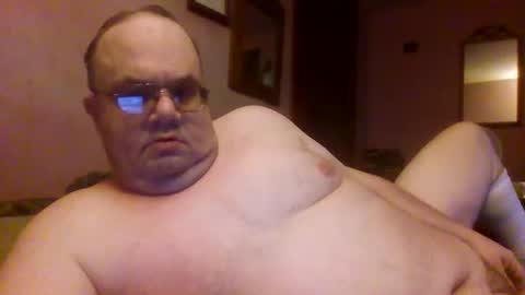 Snapshot of chrismini312 chatting on 11.04.25 Chris The Jerk Off King online show from 11.04.25