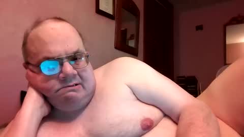 Snapshot of chrismini312 chatting on 04.06.26 Chris The Jerk Off King online show from 04.06.26