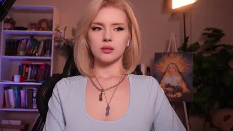 chriss_foxx online show from 04.23.26