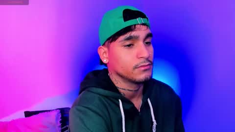 Snapshot of chriss_wg_ chatting on 11.30.25 Christian Wang online show from 11.30.25