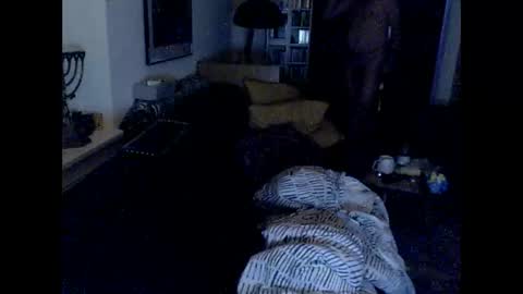 Snapshot of chrissell chatting on 12.16.25 chrissell online show from 12.16.25