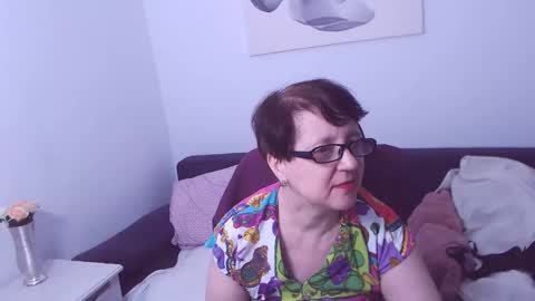 Christa online show from 09.29.25