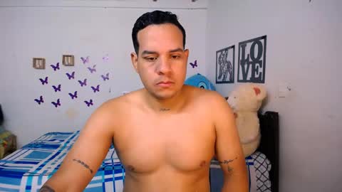 Snapshot of christian_maln chatting on 02.10.25 christian_maln online show from 02.10.25