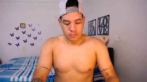 Snapshot of christian_maln chatting on 02.13.25 christian_maln online show from 02.13.25