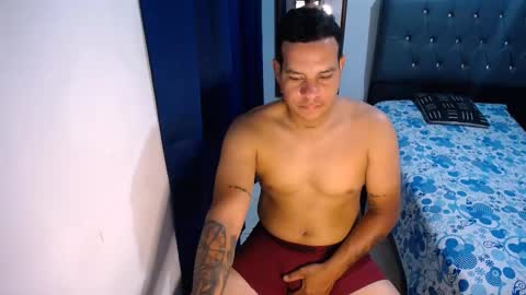 Snapshot of christian_maln chatting on 10.08.25 christian_maln online show from 10.08.25