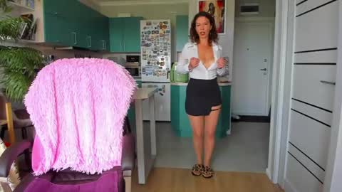 Snapshot of christina_hot chatting on 07.26.26 Chris online show from 07.26.26