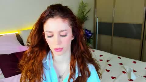christinaconteeree online show from 03.14.26