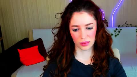 christinaconteeree online show from 03.25.26