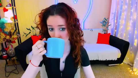 christinaconteeree online show from 04.27.26